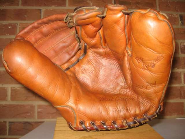 MacGregor Big Leaguer GB28 Front